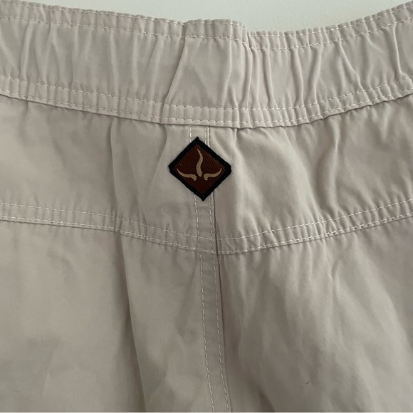 Prana Women’s Shorts Size Medium - Picture 5 of 9